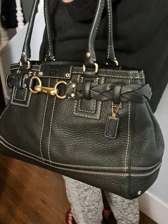 Coach Hamptons Carryall in black 2006 Clean & Beautiful💝 - Picture 1 of 11